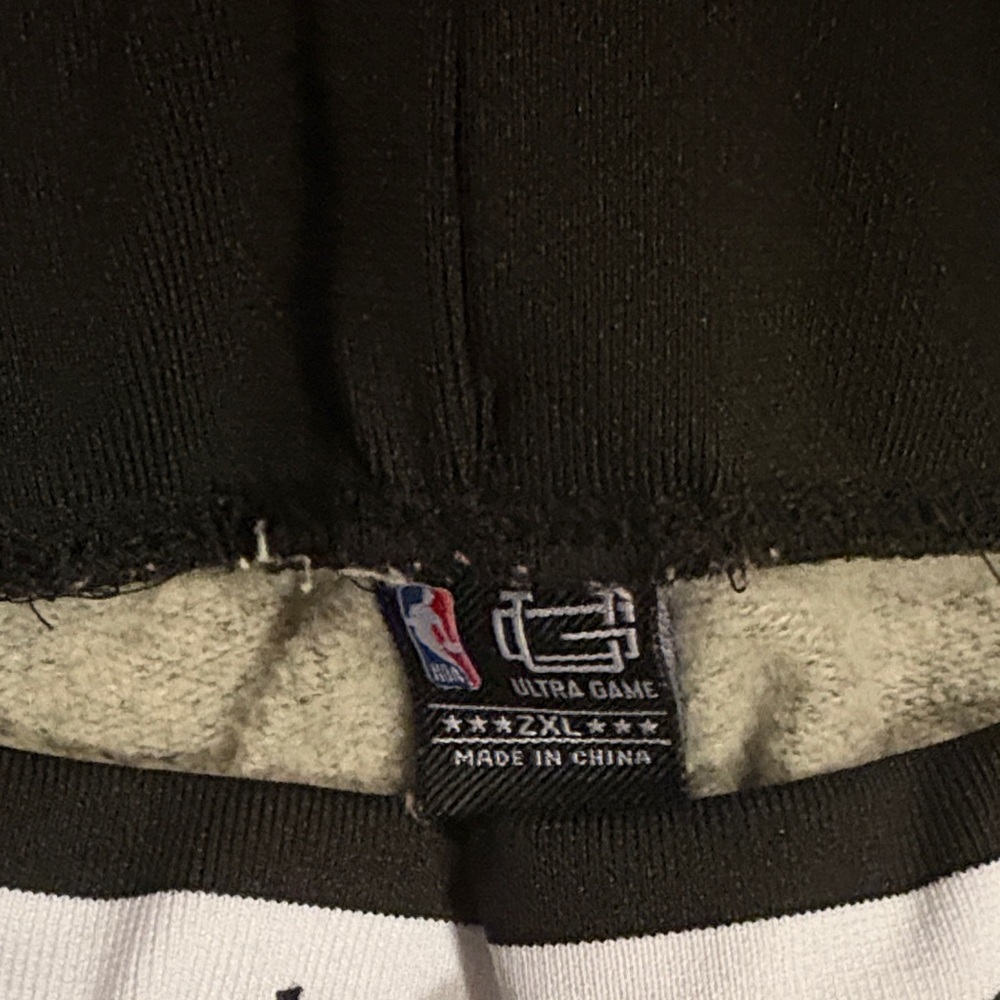 NBA Warriors Gray Joggers with Black Details - Picture 2 of 3